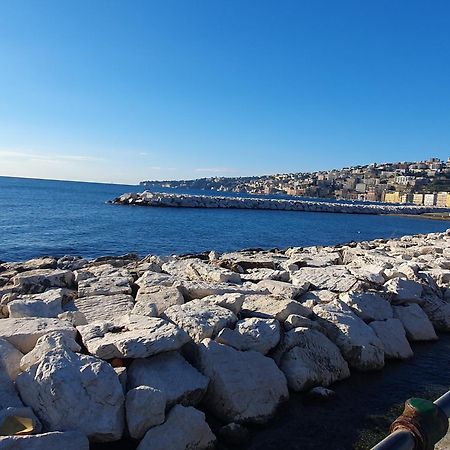 Ersilia Chiaia Suite Napoli Bagian luar foto