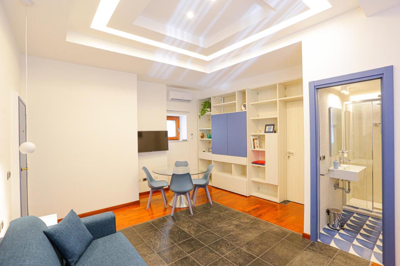Ersilia Chiaia Suite Napoli Bagian luar foto