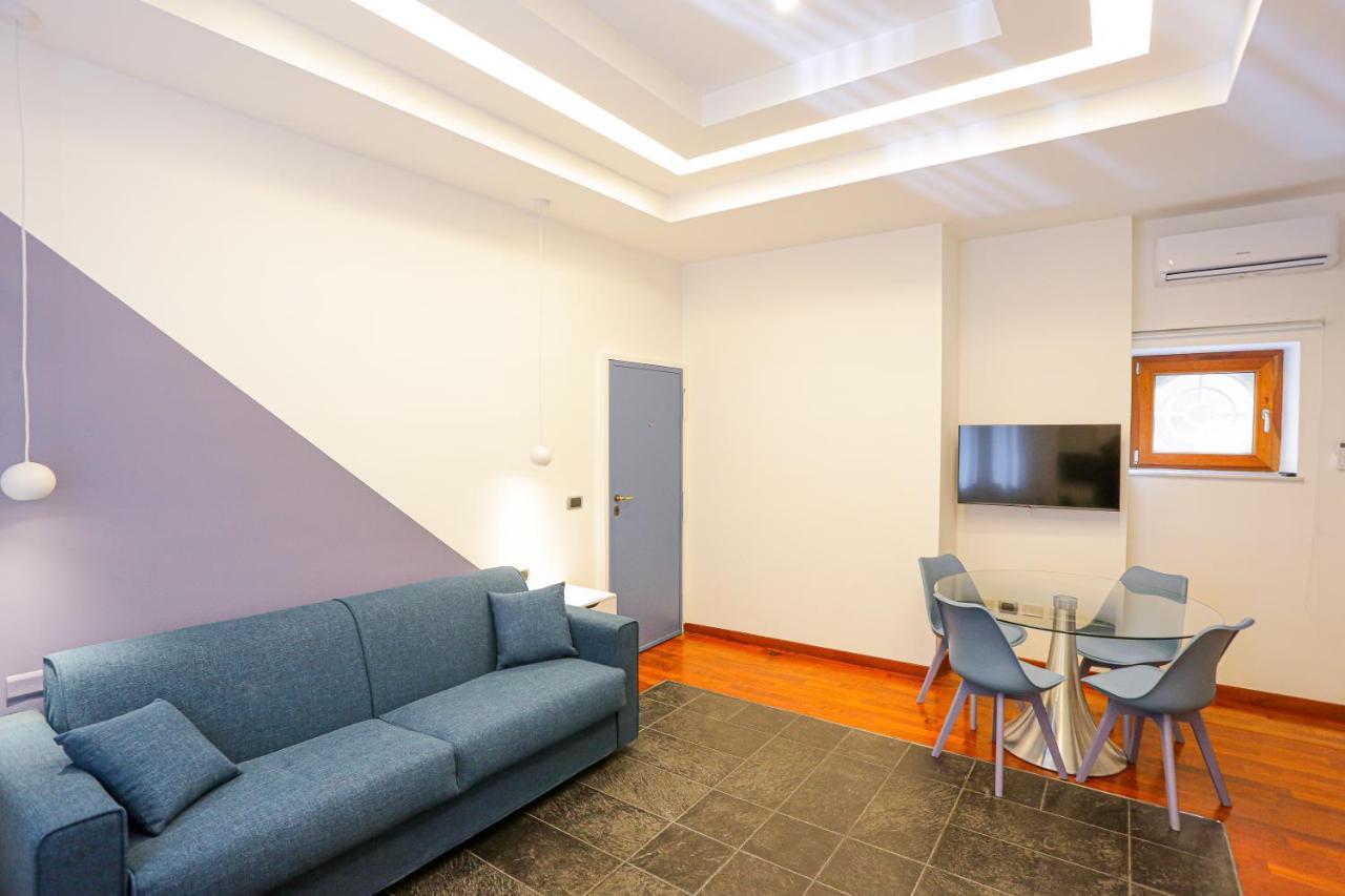 Ersilia Chiaia Suite Napoli Bagian luar foto