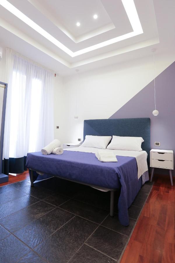 Ersilia Chiaia Suite Napoli Bagian luar foto